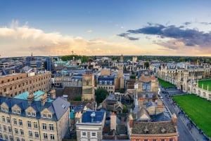 Cambridge: Alumni-Led Walking & Punting Tour w/Kings College