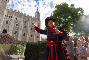 Troca da Guarda, Torre de Londres, Beefeaters e cruzeiro
