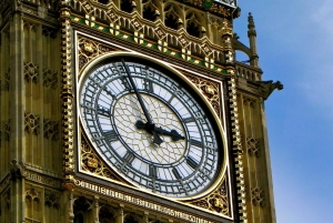 Christmas Day Magic: London’s Sights & Sounds