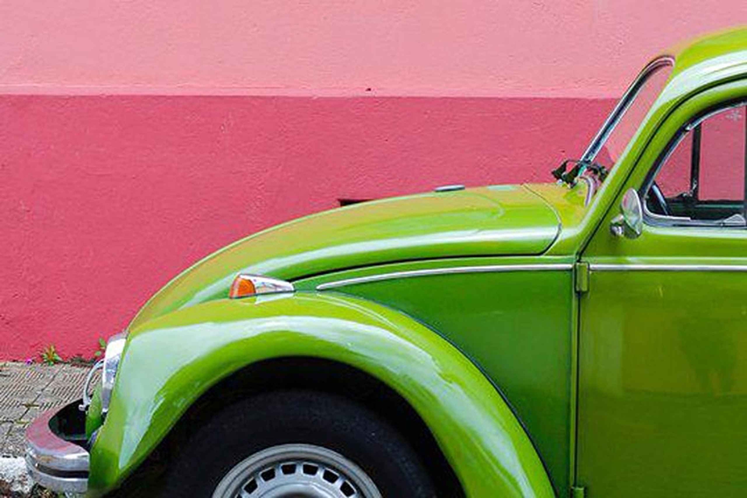 Colourful Notting Hill Photography Tour