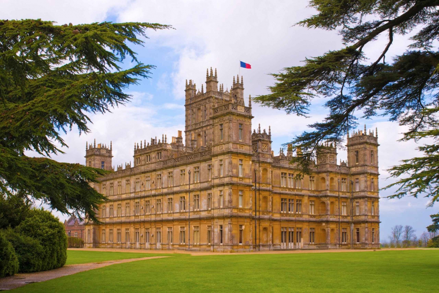 Lokalizacje filmowe Downton Abbey i wycieczka po zamku Highclere