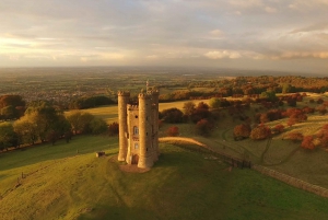 From London: Cotswolds & Broadway Tower Tour with Cream Tea