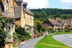 Lontoosta: Cotswolds & Broadway Tower Tour with Cream Tea (Kermatee)