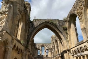 From London: Glastonbury and Cheddar Gorge Guided Day Trip