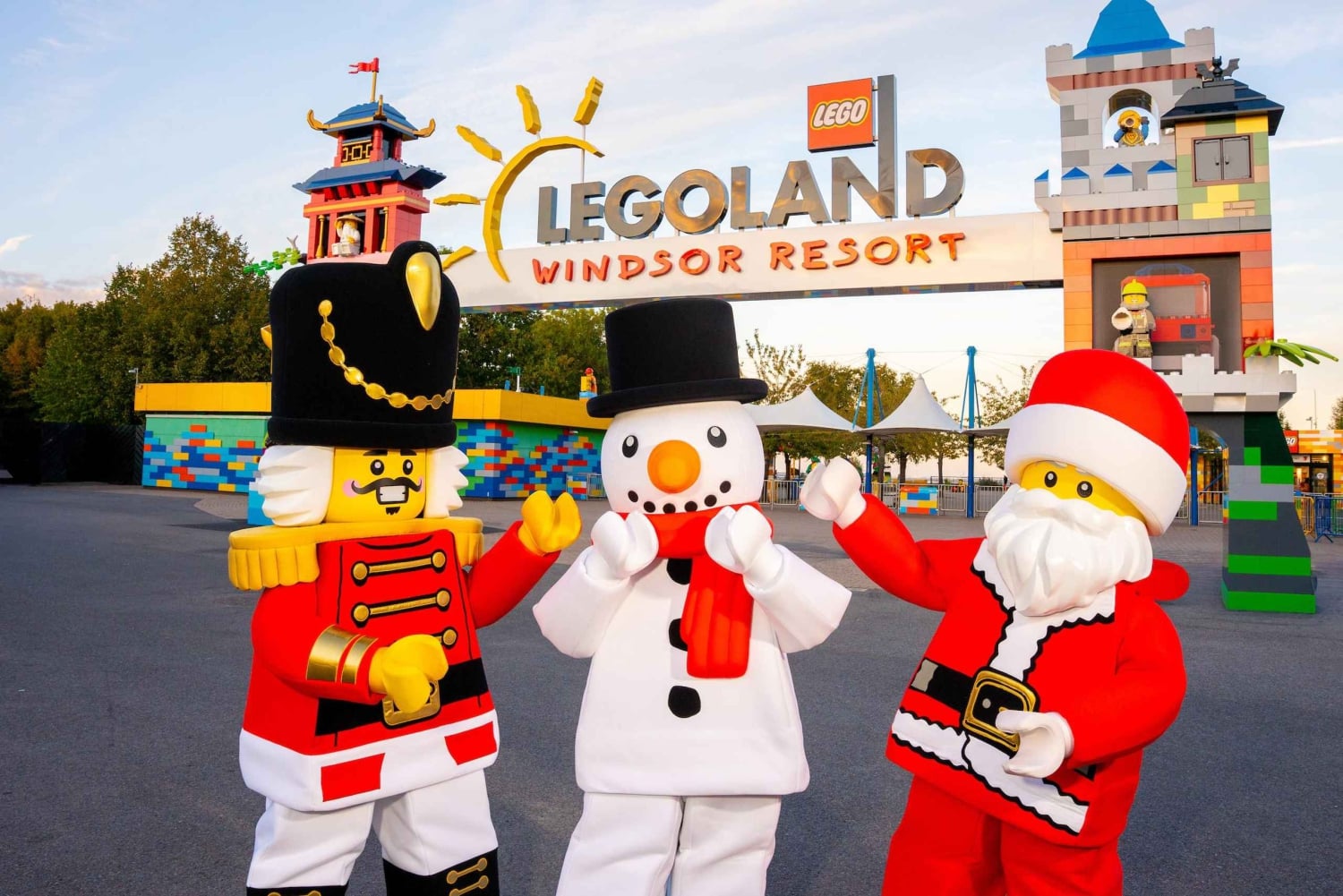 Fra London: Indgang til LEGOLAND® Windsor Resort og bustransport