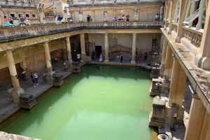 Au départ de Londres : excursion d'une journée avec guide à Stonehenge et Bath