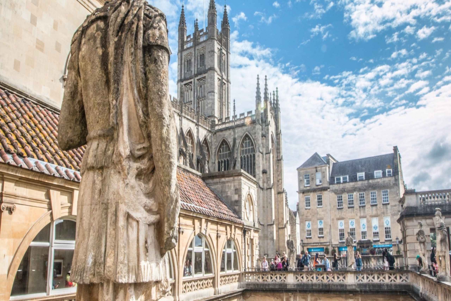 From London: Stonehenge, Bath and Windsor Private Car Tour