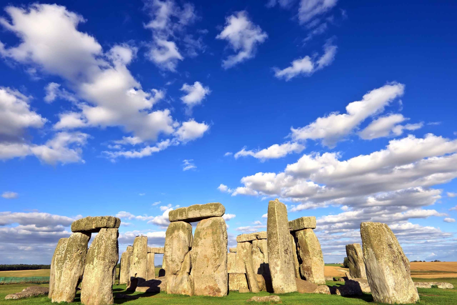 Von London aus: Stonehenge Inner Circle & Windsor Open Top Bus
