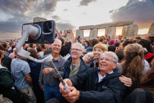 Fra London: Stonehenge Solstice Celebration Tour