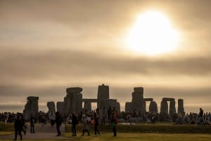 Fra London: Stonehenge Solstice Celebration Tour