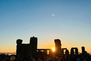 Fra London: Stonehenge Solstice Celebration Tour