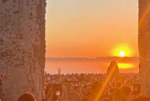 Fra London: Stonehenge Solstice Celebration Tour