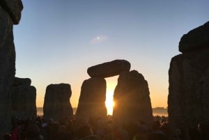 Fra London: Stonehenge Summer Solstice Sunrise Shuttle