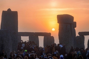 From London: Stonehenge Summer Solstice Sunset Tour (Jun 20)