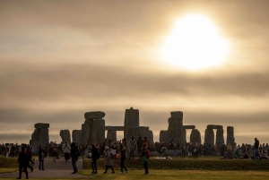 Vanuit Londen: Stonehenge Zomerzonnewende Zonsondergang Tour (20 jun)