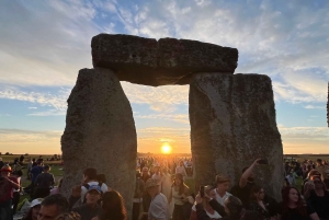 Vanuit Londen: Stonehenge Zomerzonnewende Zonsondergang Tour (20 jun)