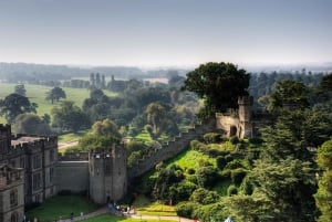 Lontoosta: Warwick Castle, Stratford & Oxford päiväretki