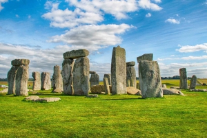 From London: Windsor, Stonehenge & Bath Private Car Tour