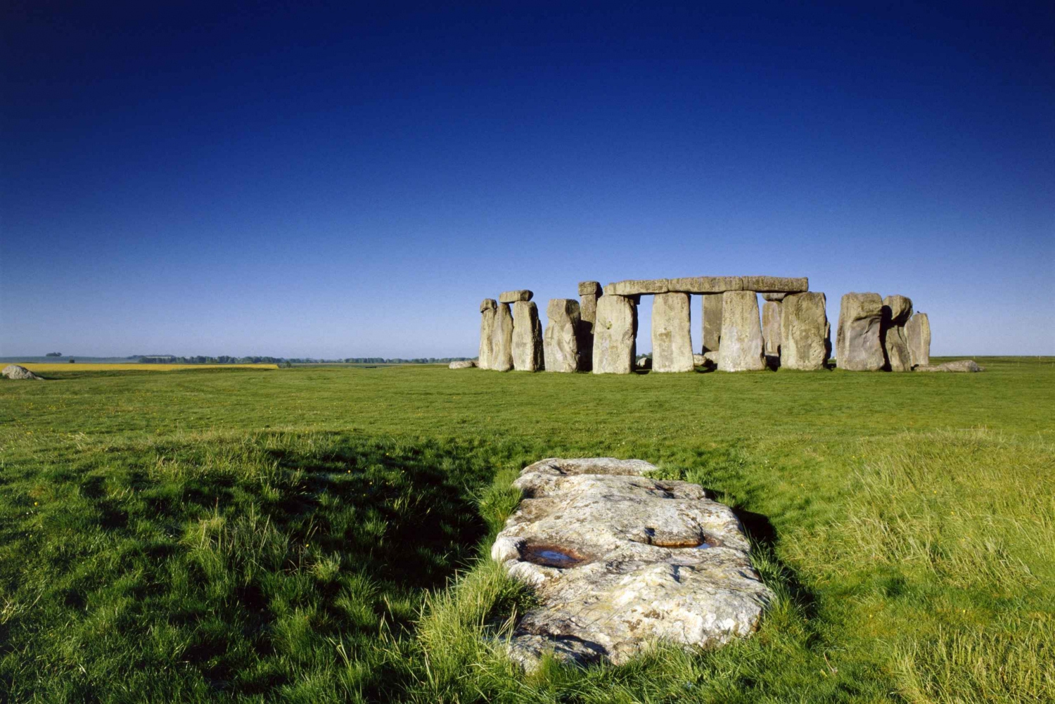 From London: Windsor, Stonehenge & Bath Small-Group Tour