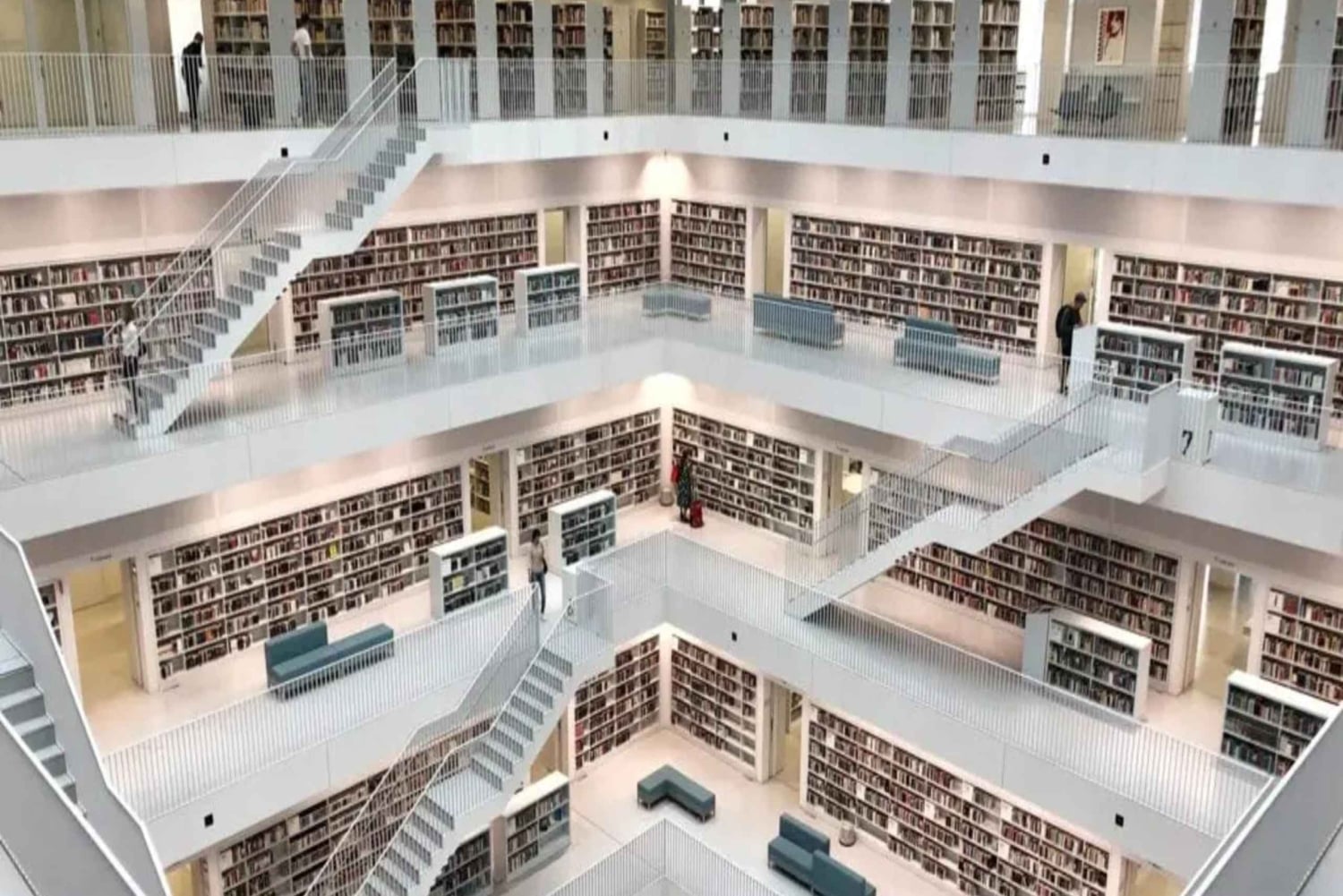 Desde Múnich: Stuttgart. Museos de BMW, Mercedes y Porsche.