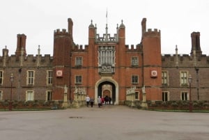Hampton Courtin palatsi Yksityinen kiertoajelu nopealla sisäänpääsyllä