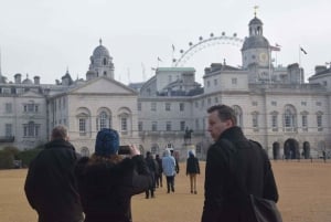 Tour a piedi di 2 ore dei luoghi delle riprese di James Bond a Londra