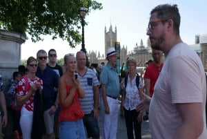 Londyn: Wycieczka autobusowa do miejsc, w których kręcono Jamesa Bonda