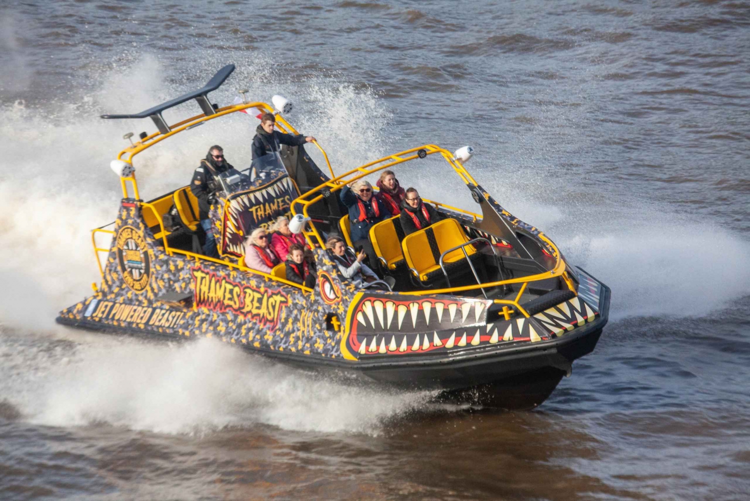 London: 40-minutters TOWER BEAST RIDE - Thames Speedboat Tour