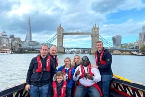 Lontoo: 40-minuuttinen TOWER BEAST RIDE - Thames Speedboat Tour (Thamesin pikaveneajelu)