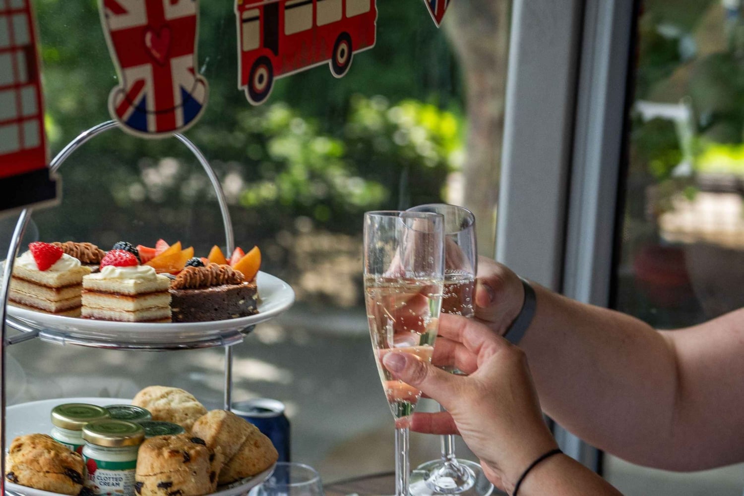 Londres : Visite en bus pour le thé de l'après-midi et option London Eye