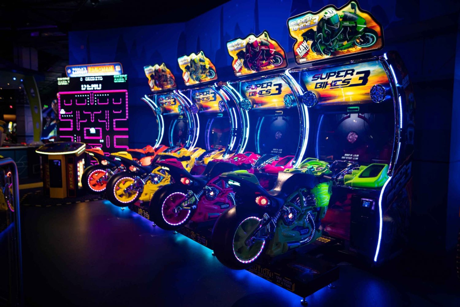 London: Babylon Park - Arcade Games and Rides in Camden in London