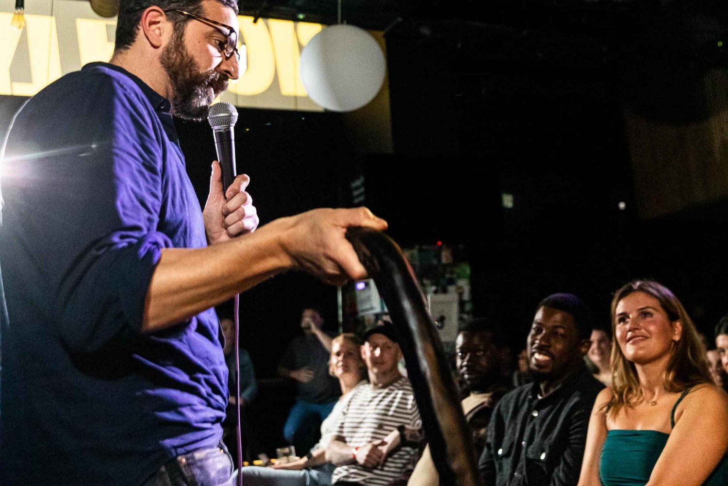 London: Bunnløs brunsjkomedie - The Ding Dong Gong Show