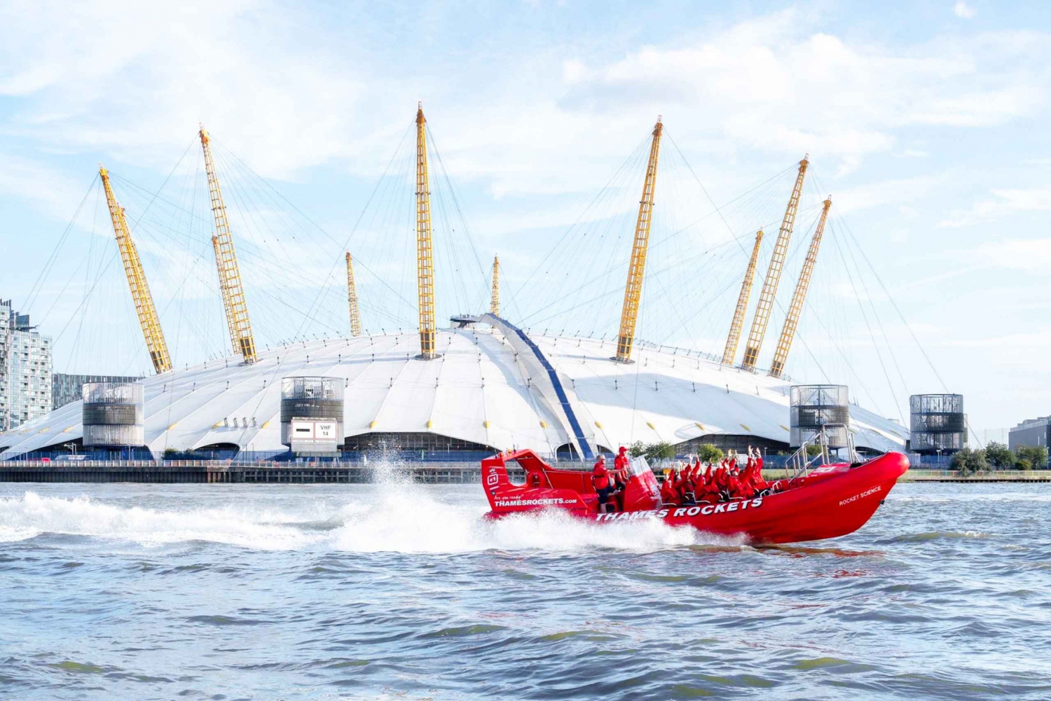 Lontoo: Break the Barrier Speed Boat Ride (Nopea veneajelu)