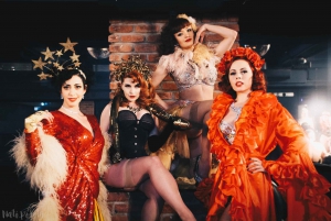 Londra: spettacolo di cabaret burlesque a Covent Garden