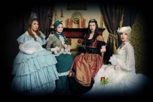 London, Camden: Old Time Eras Dress Up and Photo Shoot