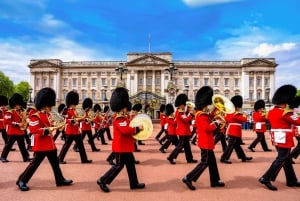 London: Buckingham Palace Entry & Changing of the Guard Tour