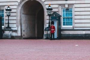 London: Changing of the Guard Experience and Landmarks Tour