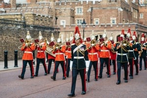 London: Changing of The Guard Tour