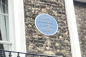 London: Charles Dickens Walking Tour for Small Groups