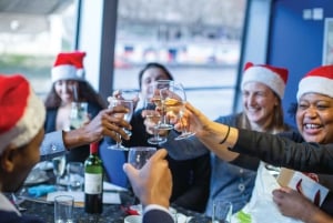 Лондон: Круиз с обедом и рождественской вечеринкой