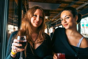 Londen: Duistere komedie op Iconische Battersea Schuit