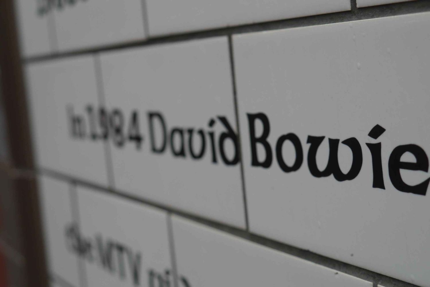 ロンドン：デヴィッド ボウイ ウォーキング ツアー