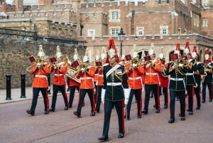 London: Experience the Changing of The Guard