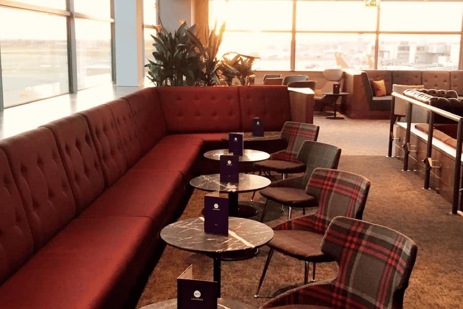 London: Flughafen Gatwick Nr. 1 Zugang zu Gatwick