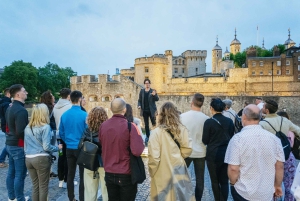 Londres: Paseo fantasmal y paseo en barco por el río Támesis