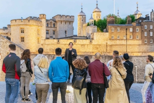Londres: Paseo fantasmal y paseo en barco por el río Támesis