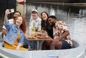 Londra: Noleggio GoBoat a Canary Wharf con London Docklands