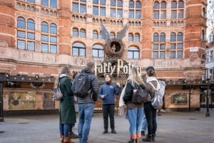 London: Harry Potter Walking Tour & Hop-on Hop-off Bustur