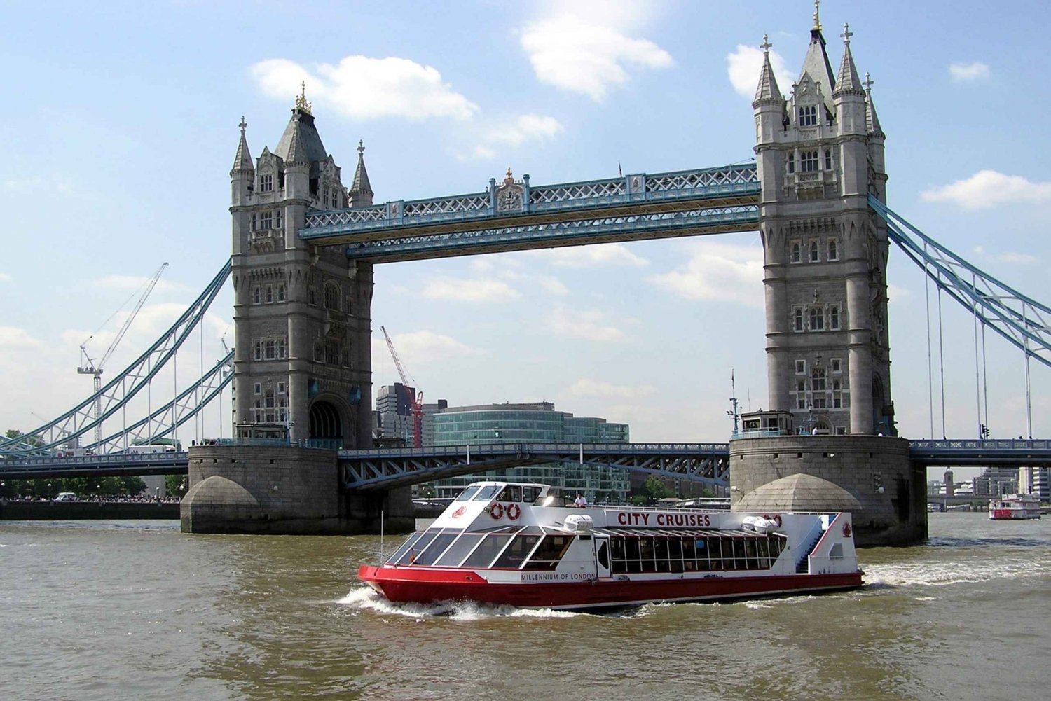 London: Harry Potter Walking Tour and River Thames Cruise