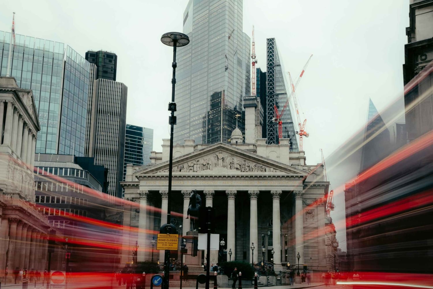 ロンドン：街の隠れた秘密を巡るガイド付きウォーキングツアー